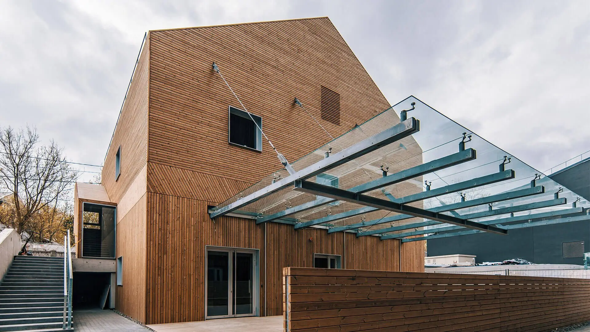 Maison en bois rafiné — Maison Lumiere Architecture