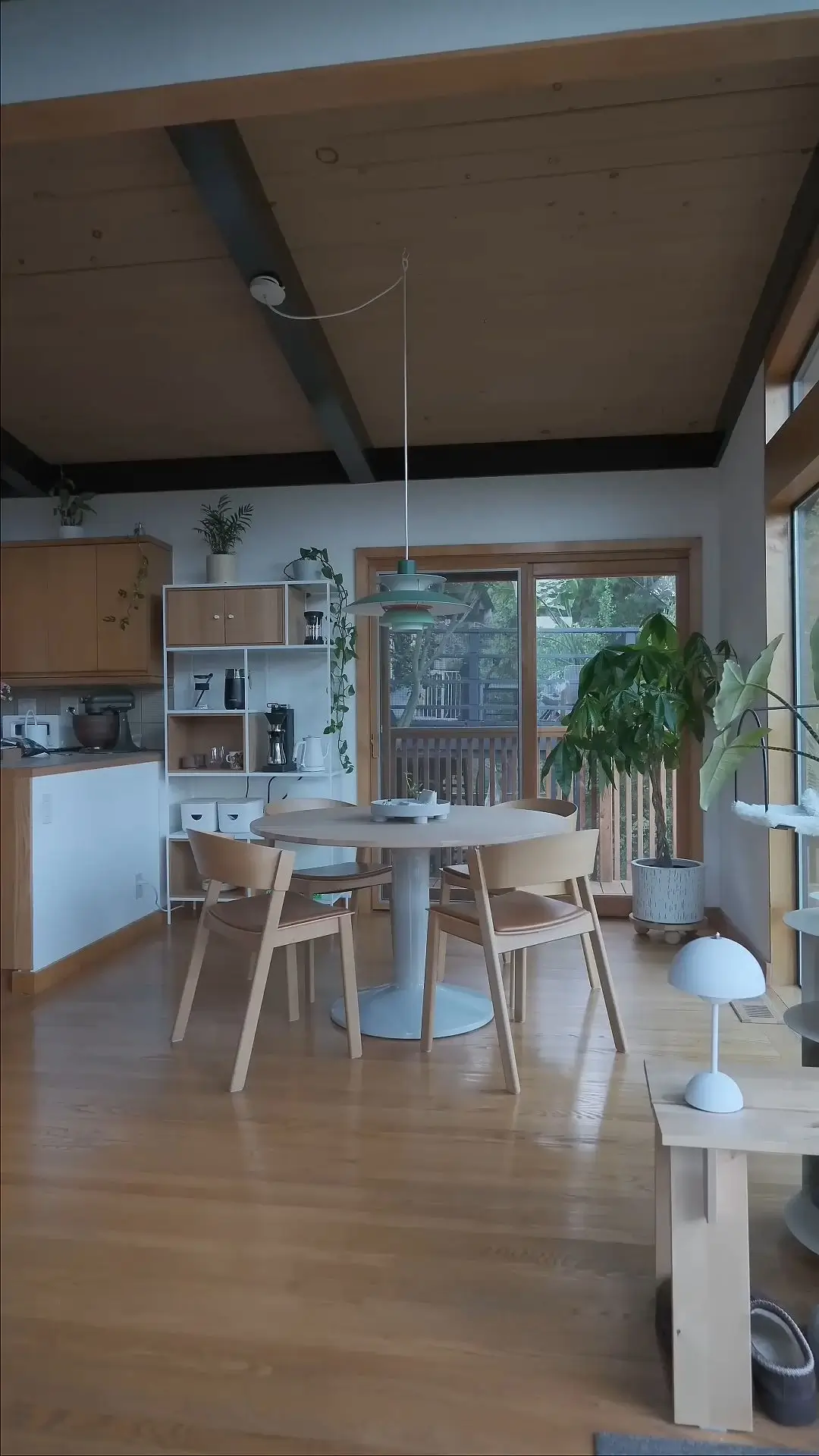 Espace intérieur — pénombre